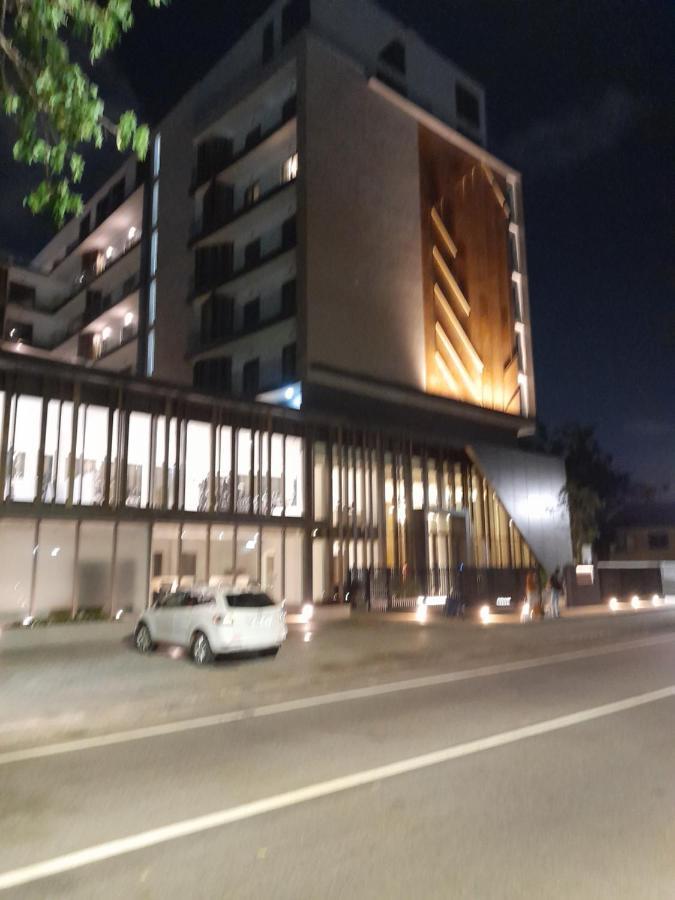 The Lennox D-Plus Apartments Аккра Экстерьер фото